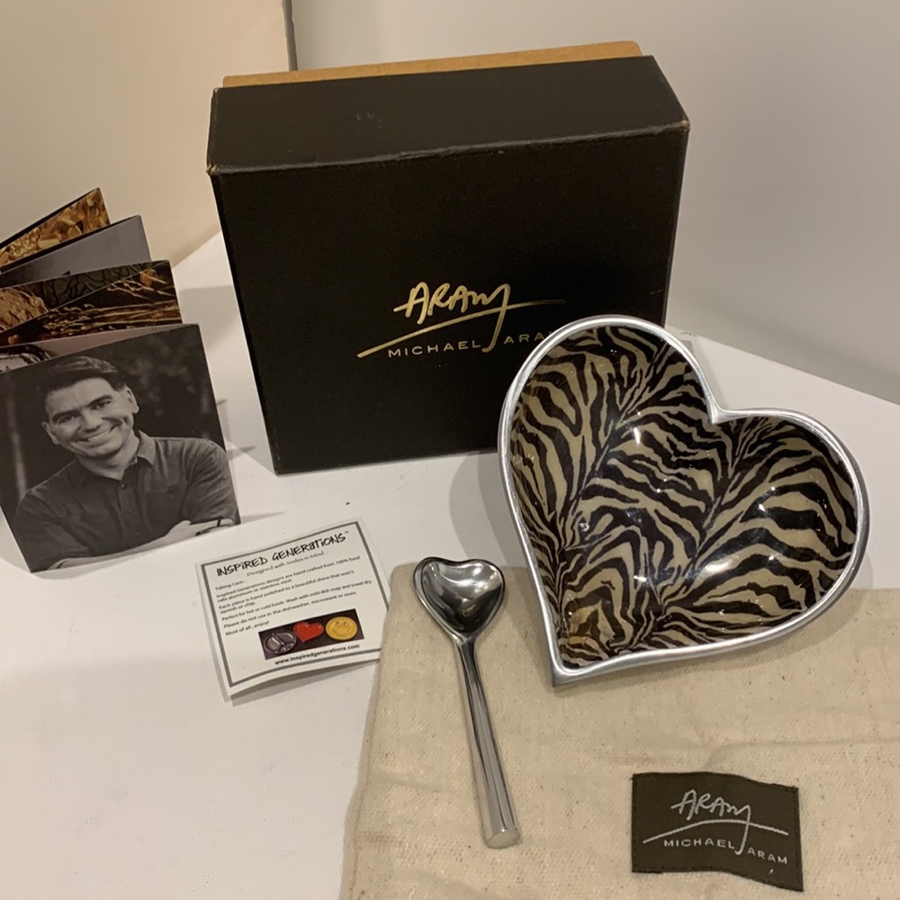 Michael Aram🤎🖤Hand Forged Zebra Heart Shaped Dish Bowl w/Silver Serving Spoon